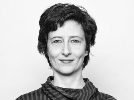 Akr